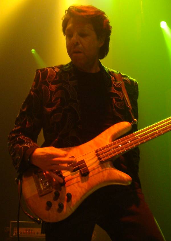 Kasim Sulton and Todd Rundgren at The Blender Theatre at Gramercy, New York City, NY, 12/12/07 - photo by OCSheri