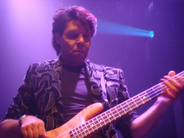 Kasim Sulton and Todd Rundgren at The Blender Theatre at Gramercy, New York City, NY, 12/12/07 - photo by OCSheri