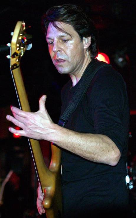 Kasim Sulton and Todd Rundgren at The Stone Pony, Asbury Park, NJ, 12/13/07 - photo by Gary Goat Goveia