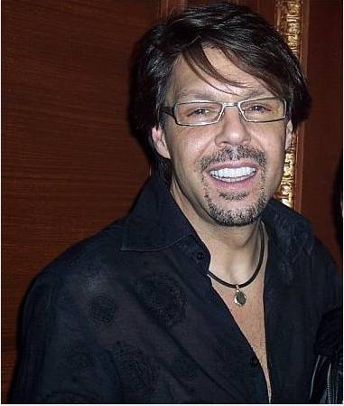 Kasim Sulton in Cleveland, 01/18/08 - photo by trs