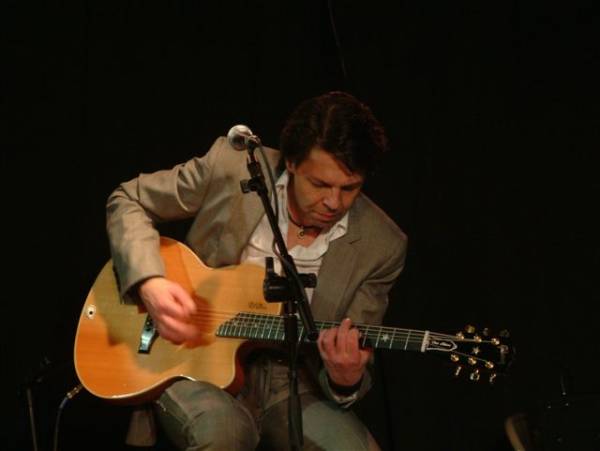 The Kasim Sulton Band at The Academy Theatre, Avondale Estates, GA, 03/01/08 - photo by Chris Craddock