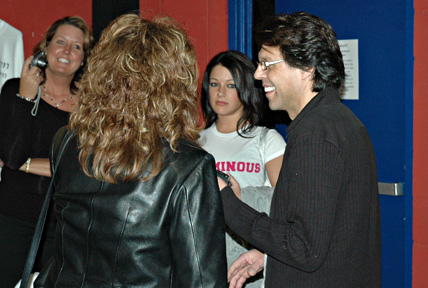 The Kasim Sulton Band Meet and Greet at The Academy Theatre, Avondale Estates, GA, 03/01/08 - photo by Doug of Rundgren Radio