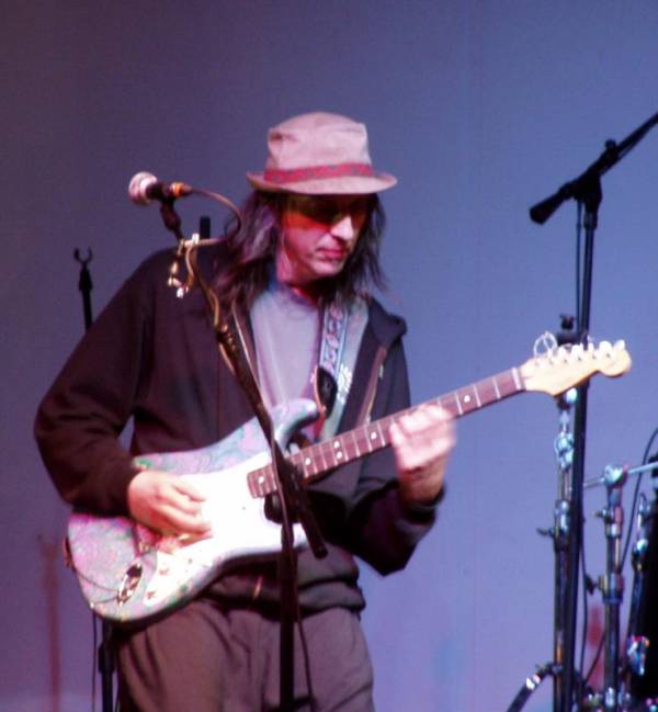 The Kasim Sulton Band at The 43rd Annual Fort Lauderdale Billfish Tournament, Ft Lauderdale, FL, 02/03/08 - photo by EJ