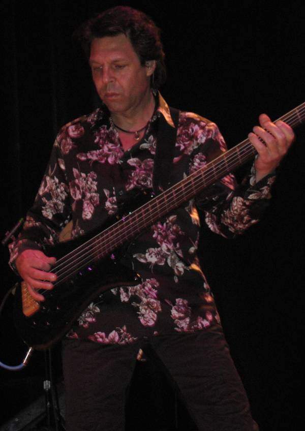 Kasim Sulton and Todd Rundgren at The Variety Playhouse in Atlanta, GA, 04/17/08 - photo by Whitney Burr