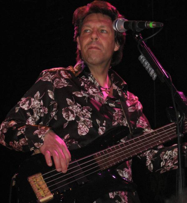 Kasim Sulton and Todd Rundgren at The Variety Playhouse in Atlanta, GA, 04/17/08 - photo by Whitney Burr