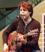 Kasim Sulton at the Rock'n'Roll Hall Of Fame, Cleveland, OH, 09/26/09 - photo by TRS