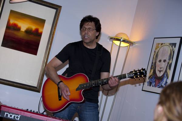 Kasim Sulton at his House Party Gig, Indianapolis, IN, 05/19/10 - photo by Mark Watson