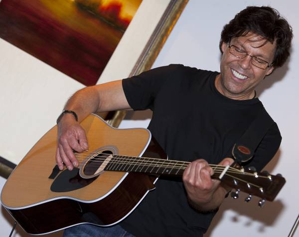 Kasim Sulton at his House Party Gig, Indianapolis, IN, 05/19/10 - photo by Mark Watson