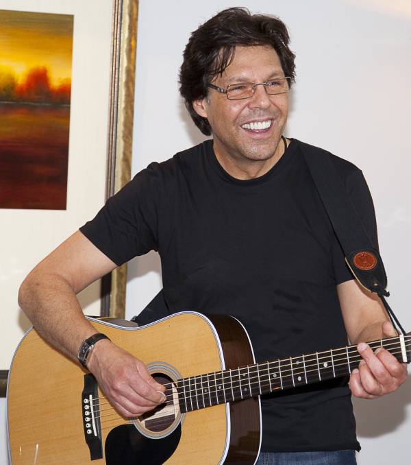 Kasim Sulton at his House Party Gig, Indianapolis, IN, 05/19/10 - photo by Mark Watson