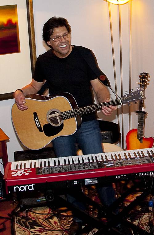 Kasim Sulton at his House Party Gig, Indianapolis, IN, 05/19/10 - photo by Mark Watson