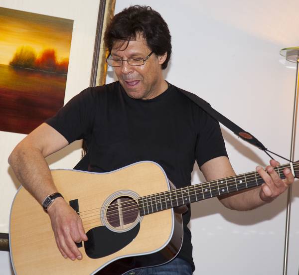 Kasim Sulton at his House Party Gig, Indianapolis, IN, 05/19/10 - photo by Mark Watson