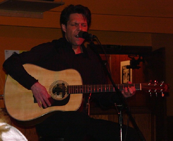 Kasim Sulton in Cleveland - 02/08/02