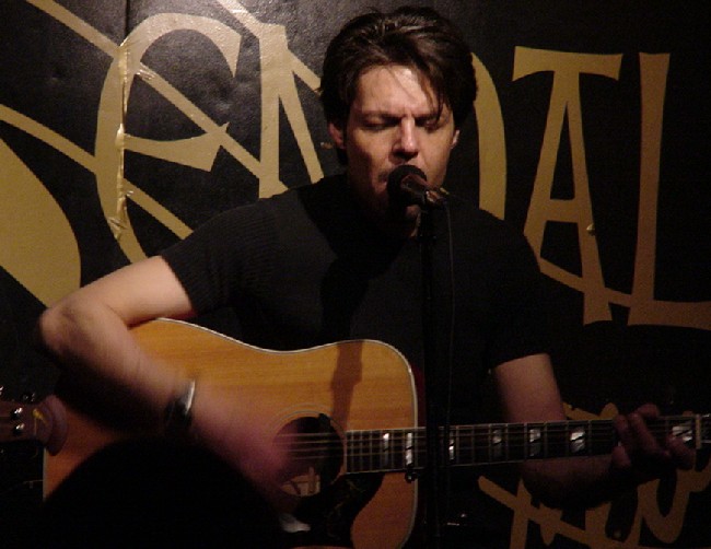 Kasim Sulton in Cambridge - 02/25/02