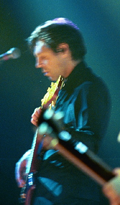 Kasim Sulton in Westbury (Photo by Gary Goveia)