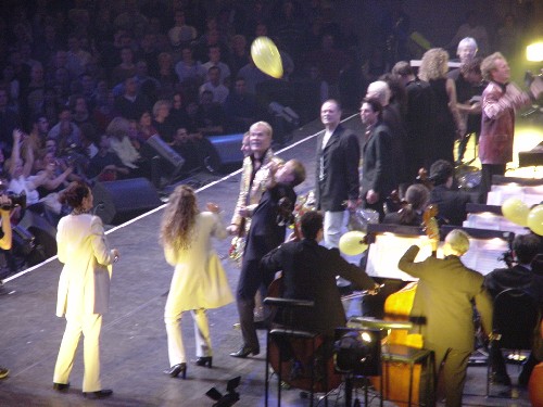 Kasim Sulton at The Night Of The Proms, Rotterdam - 11/24/01