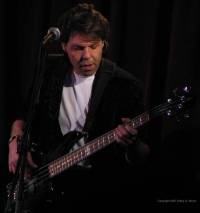 Kasim Sulton at The Rex Theater, Pittsburgh,  PA, 12/07/07 - photo by Kathy Borror