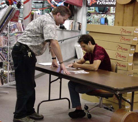Kasim Sulton at The Guitar Center, Chicago - 8/10/01